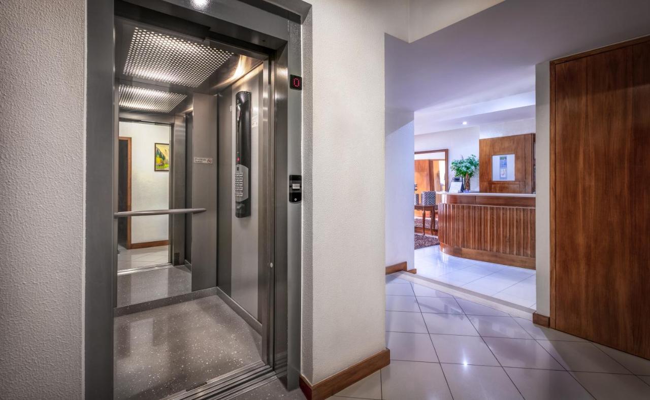 Residencial Classico Vila Real Εξωτερικό φωτογραφία